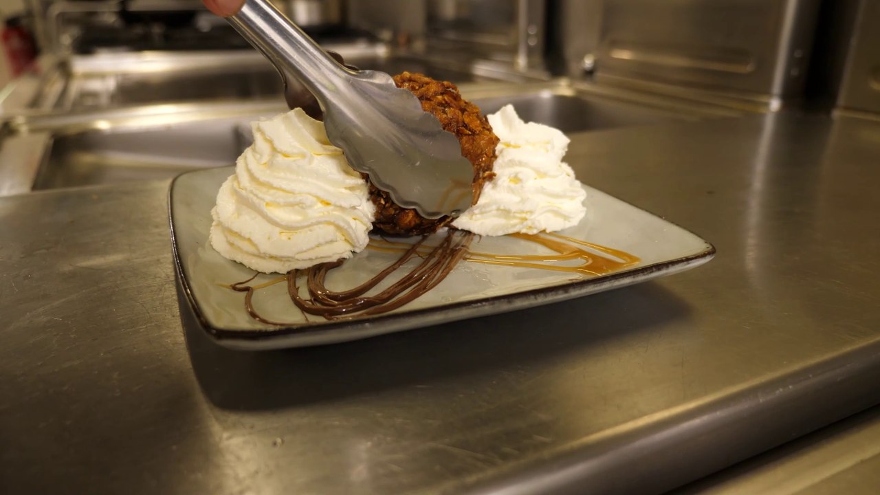 Insolite dans les Landes : nous avons rencontré les inventeurs de la glace à la friteuse