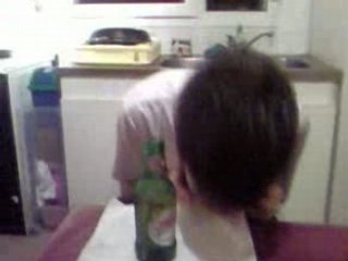 boire de la biere par le nez ca a l'aiur marran ! on ésaye