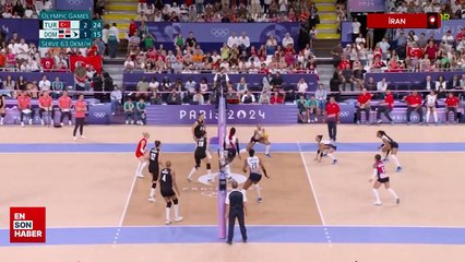 Filenin Sultanları, Dominik Cumhuriyeti'ni yendi