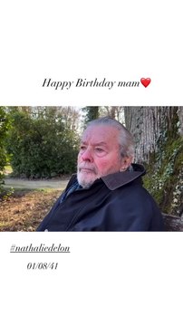 Morte en 2021 des suites d'un cancer du pancréas, l'actrice - qui s'est mariée avec Alain Delon en 1964 - aurait fêté son 83ème anniversaire cette année.Alain Delon réapparaît auprès d'Anthony sur Instagram