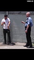 Police Fooled By Magic Trick