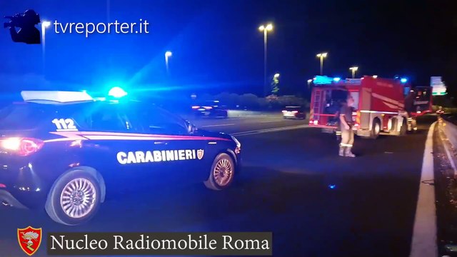 NUCLEO RADIOMOBILE INCENDI A ROMA, LA CRONACA IN DIRETTA A BORDO DELLE AUTORADIO DEI CARABINIERI(13)