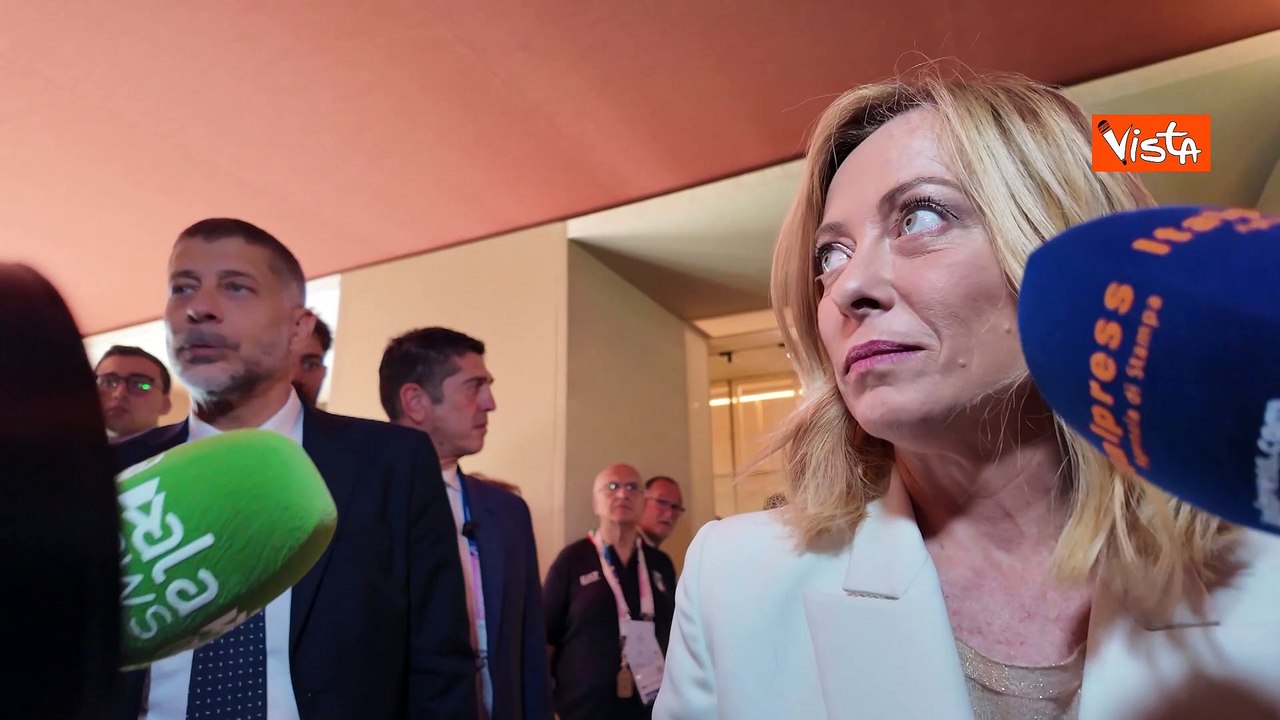 Meloni visita Casa Italia a Parigi: "Nazione deve dire grazie agli azzurri"