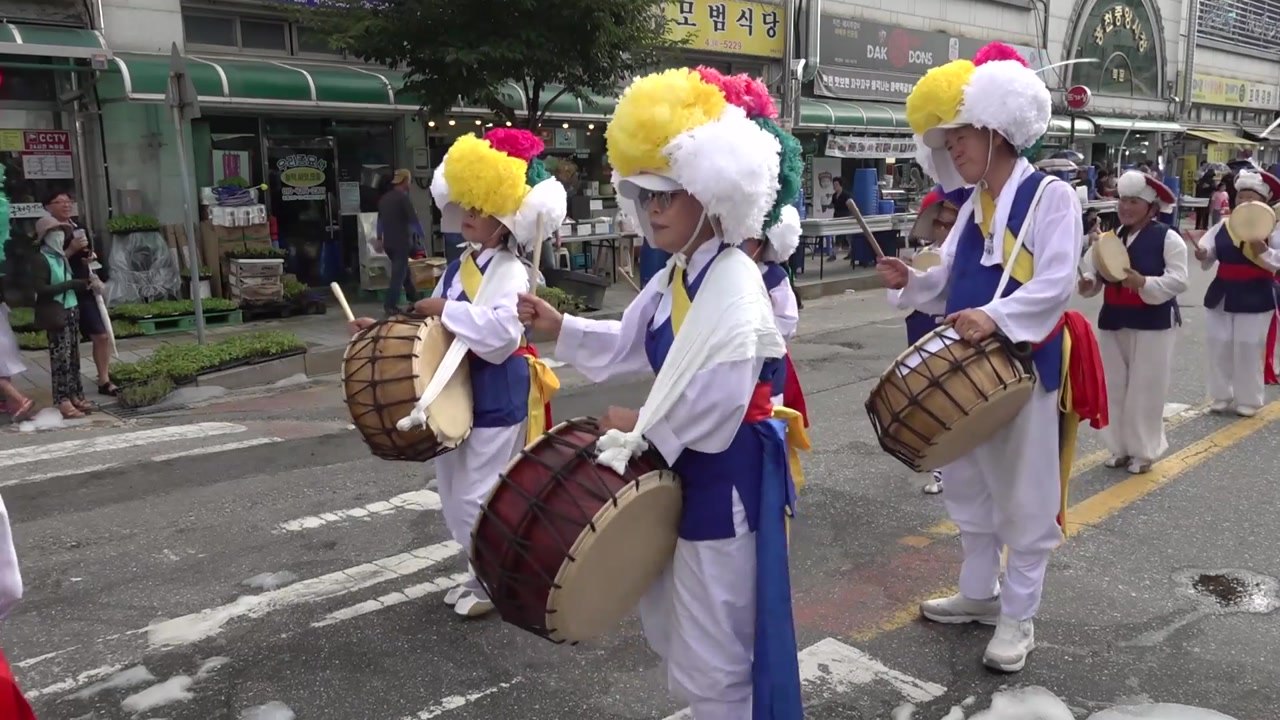 '홍천강 별빛음악 맥주 축제' 개막...오는 4일까지 / YTN