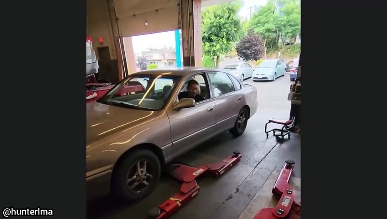 Customer States Cybertruck Shut Off While Driving