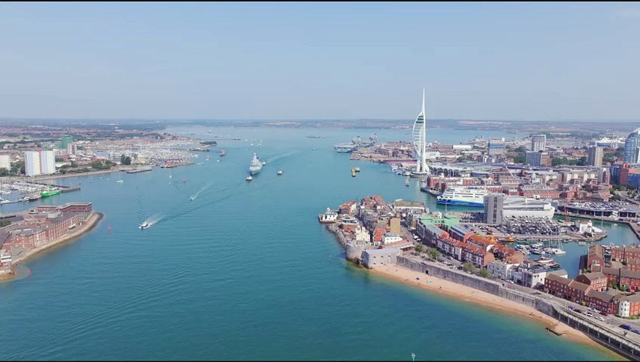 Royal Navy destroyer HMS Dauntless leaving Portsmouth after previous attempts