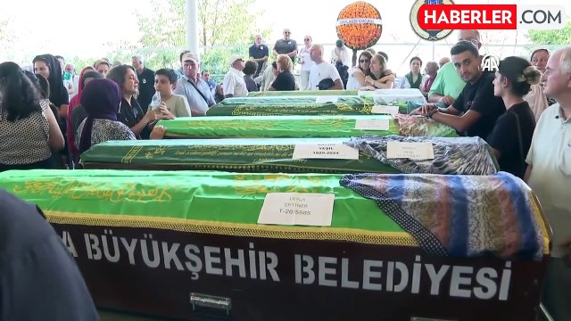 Abdüllatif Şener'in oğlu tarafından öldürülen anneanne toprağa verildi