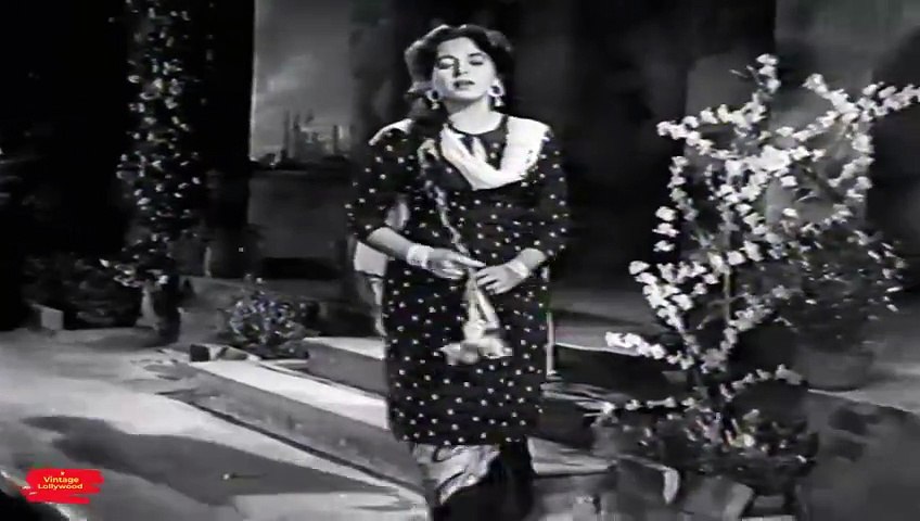 Pakistan Punjabi movie song |DILA THEHAR JA YAAR DA NAZARA LAIN DE - MUNIR HUSSAIN - FILM MUKHRA