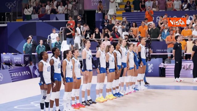 Olimpiadi Parigi, Azzurre del volley vincono davanti a Meloni, arriva pass per i quarti