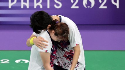 배드민턴 혼합복식, 명승부 끝에 김원호-정나은 조 결승 진출 / YTN