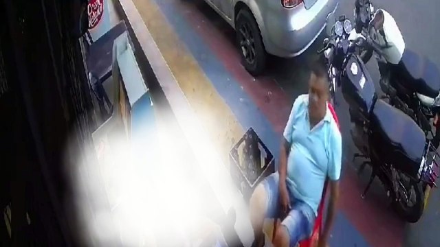 Ultiman a hombre mientras hablaba por celular y todo queda en vídeo