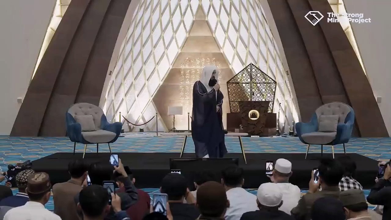 NEW _ How to cope through Hardship - Mufti Menk in Bandung #Indonesia