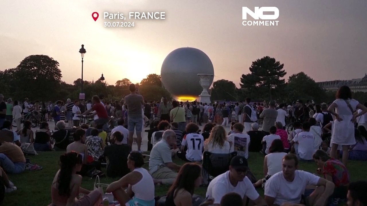 Schwebendes Olympia-Feuer begeistert Fans