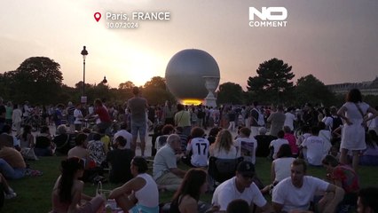 Schwebendes Olympia-Feuer begeistert Fans