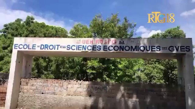 Vizit nouvo sekretè lekòl dwa ak syans ekonomik lan Me. Jean Jeanson Pierre nan lokal EDSEG lan