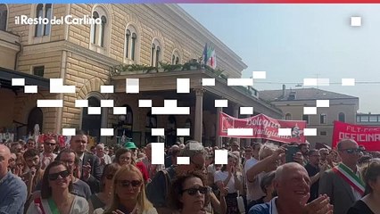 Bomba alla stazione 2 agosto, Lepore: "L'Italia ? e deve rimanere antifascista". Il video