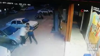 VİDEO | Kiracıdan mülk sahibine bayıltan kafa darbesi