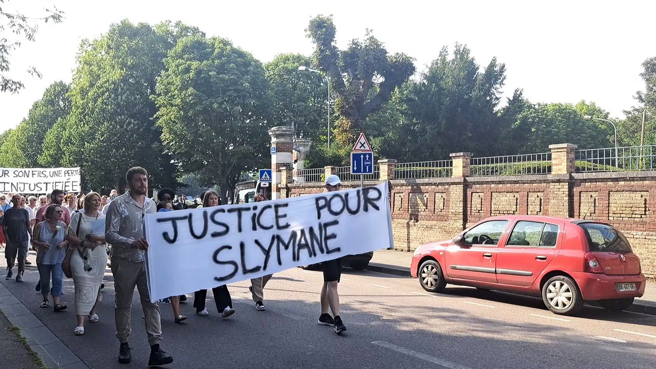 Caudebec : une marche blanche pour rendre justice à Slymane