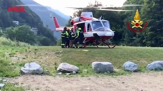 Biella, famiglia bloccata tutta la notte nei boschi: il salvataggio dei vigili del fuoco