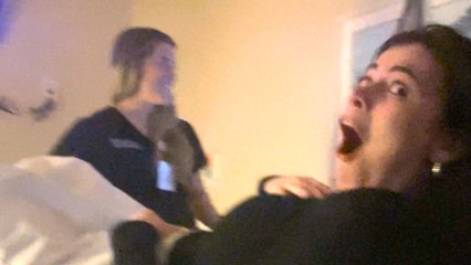 Twin Surprise Leaves First-Time Dad Hyperventilating In Ultrasound | Happily TV