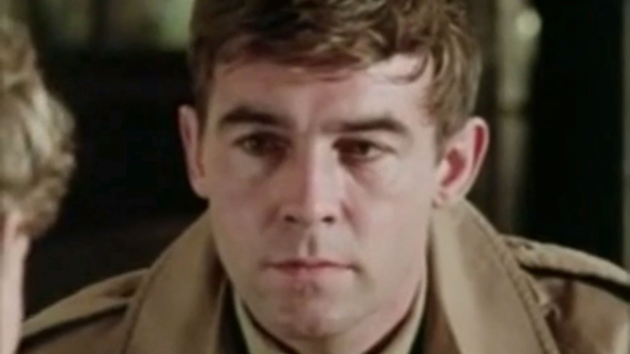 Michael Jayston Playing WW1 English Poet Siegfried Sassoon ("Mad Jack", 1970 - Clips)