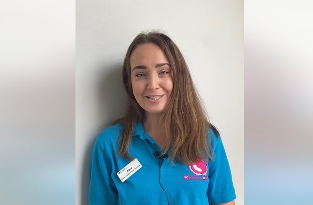 Volunteer Jane designs card to help normalise breastfeeding – ‘The more it’s seen the less it’s noticed’