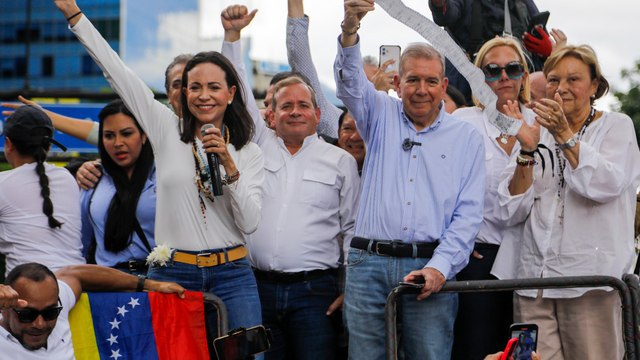 Un grupo de enmascarados armados asalta la sede de María Corina Machado y roban equipo y varios documentos