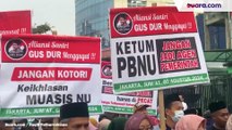 Gegara Diminta Bubar, Massa Aliansi Santri Gus Dur Sempat Cekcok dengan Pria Tegap di Depan Gedung PBNU