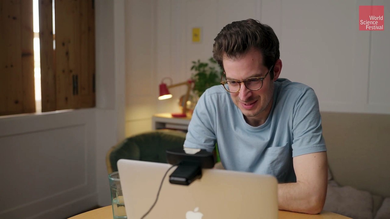 The Dreaming Pen： From Lucid Dreams to Waking Art