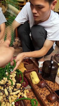 Choosing our bamboo woven products means choosing to integrate this tranquility and elegance into