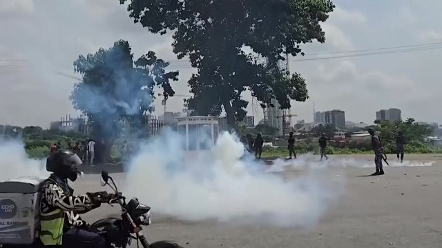 나이지리아 경제난 시위 격화... 최소 13명 사망 / YTN