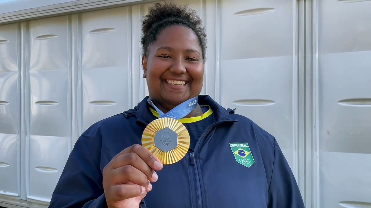 Olimpíadas Paris: Bia Souza comenta sensação de ganhar o ouro e revela que "não caiu muito a ficha ainda"; assista