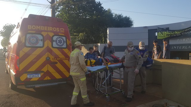 Adolescente é socorrido pelo Siate no Colégio Jardim Interlagos