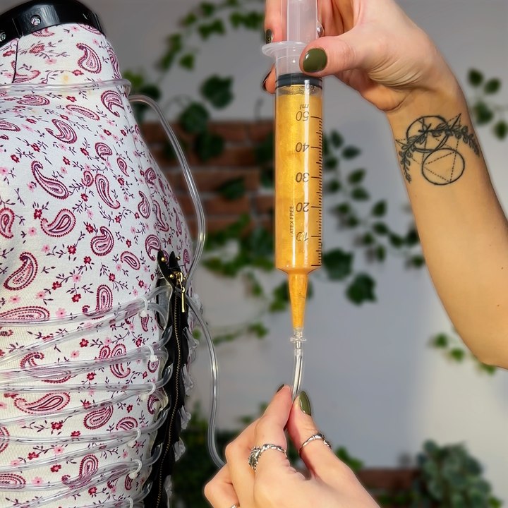 Elevate your look with this unique liquid corset 