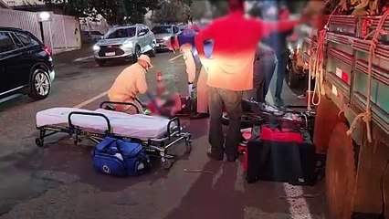 Jovem de 19 anos fica ferido em acidente na Rua Riachuelo no Centro