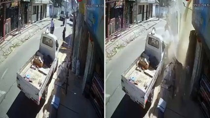 Una persona muerta dejó el colapso de un muro de una obra en Bogotá