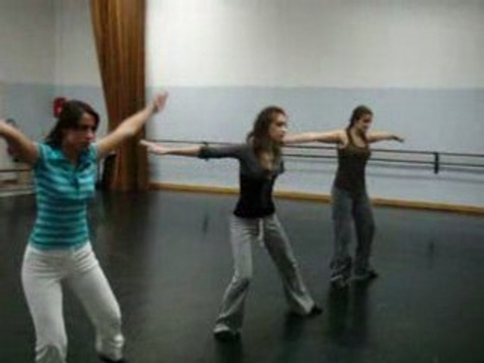 cours de danse (répétition) Elodie et Emily 2