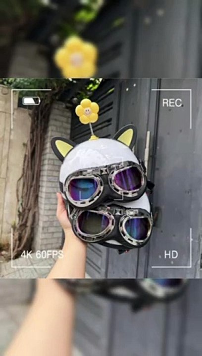 "Đây là trang chính thức của thương hiệu JAVIVA - cung cấp sản phẩm mũ bảo hiểm chính hãng An toàn - Thời trang - Tiện lợi với người sử dụng. Theo dõi thêm: https://www.tumblr.com/blog/ja-viva  #mubaohiemjaviva #javiva #mubaohiem "