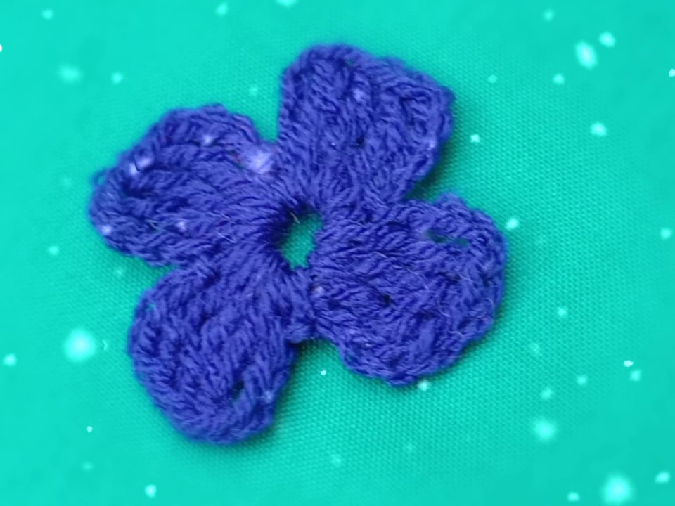  How to crochet A simple flower #crochetflower #handmade #knitting