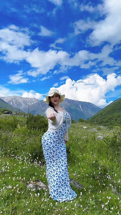 Chinese girl dance short video