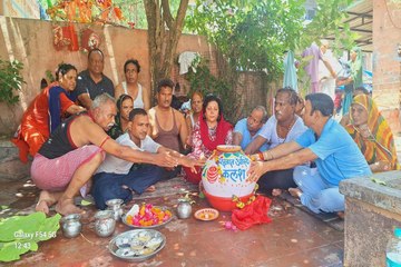 दिवंगतों को अब मिलेगा  मोक्ष,  एक साथ 146  अस्थि कलश गंगा में किए विसर्जित