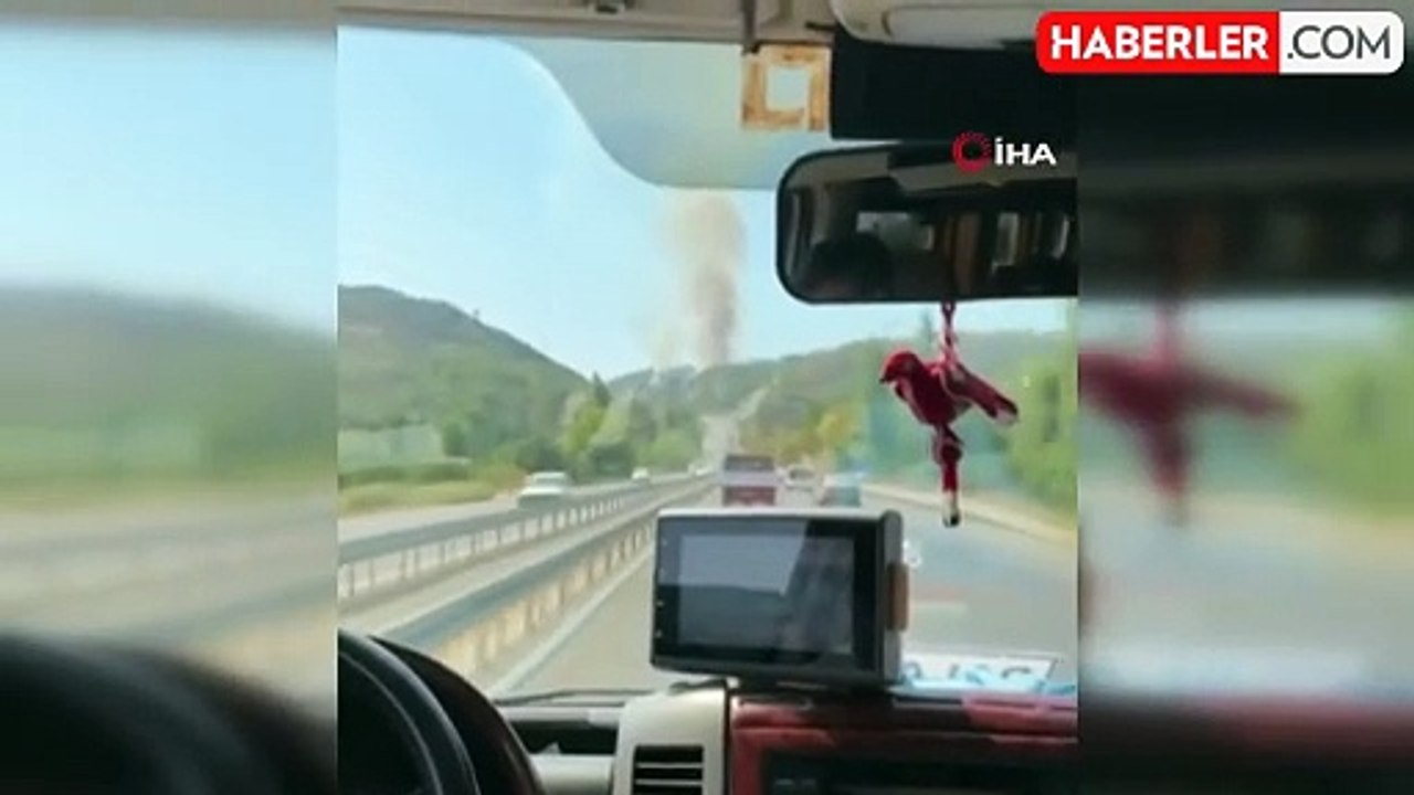 Köyceğiz-Ortaca karayolunda orman yangını: Havadan ve karadan müdahale sürüyor