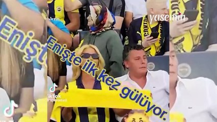 Müge Anlı ile Şinasi Yüzbaşıoğlu'nu hiç böyle görmediniz! Maça giden ikilinin keyifli halleri