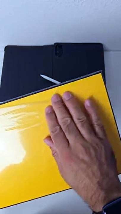 فتح صندوق الحاسوب اللوحي Poco Pad من شاومي