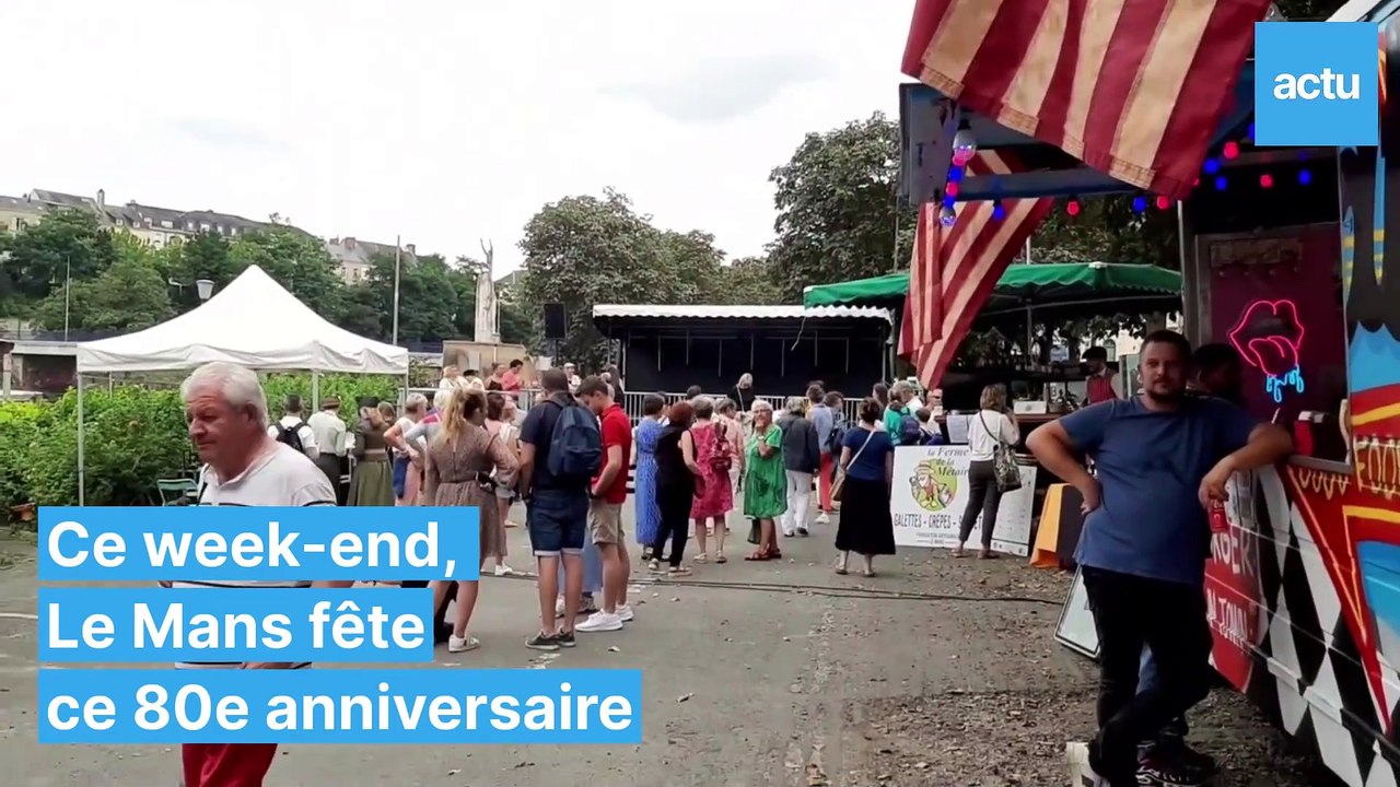 Libération du Mans : défilé de véhicules et de pin-ups au Mans