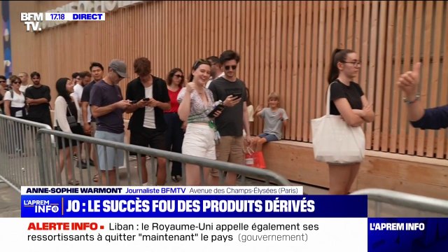 Ce sont de bons souvenirs : sur les Champs-Élysée, la boutique de souvenirs des JO de Paris connaît un succès