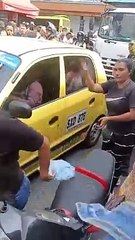 Un menor de 17 años y un vigilante quedaron heridos en un intento de hurto a una joyería de Bucaramanga