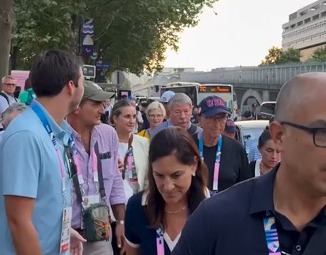 Paris 2024 : une pléiade de #personnalités parmi lesquelles le #multimilliardaire #billgates #fondateur de #microsoft s’est donnée rendez-vous aux Jeux #paris2024 #paris2024olympicgames #paris2024olympics