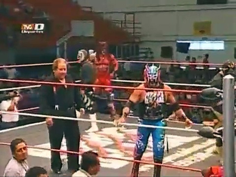 El Oriental & Super Nova vs. El Hijo de Rey Misterio & Groon XXX ( 2010.05.02 @ Perros del Mal Viva La Lucha! Revolucion )