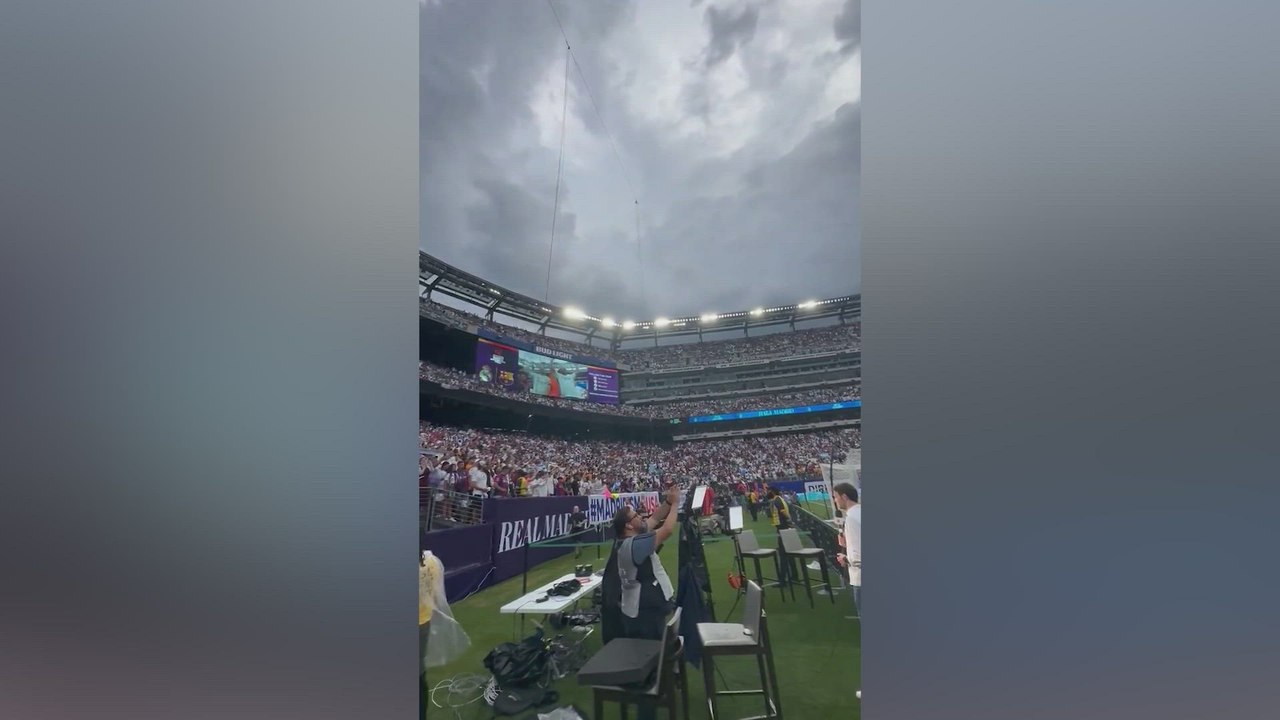 Thrilling atmosphere: Real Madrid anthem ignites goosebumps in packed MetLife stadium ahead of El Clásico